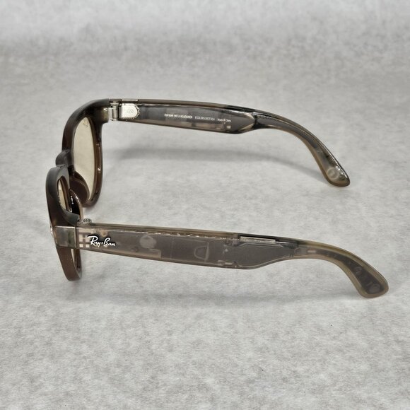 Ray-Ban Meta Headliner Smart Glasses GEN 1 Translucent Brown and Gray Box Case - Picture 4 of 16